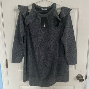 Fashion Nova ‘Give Me Some Love’ Cold Shoulder Top Women’s 1X Gray Knit NWT!